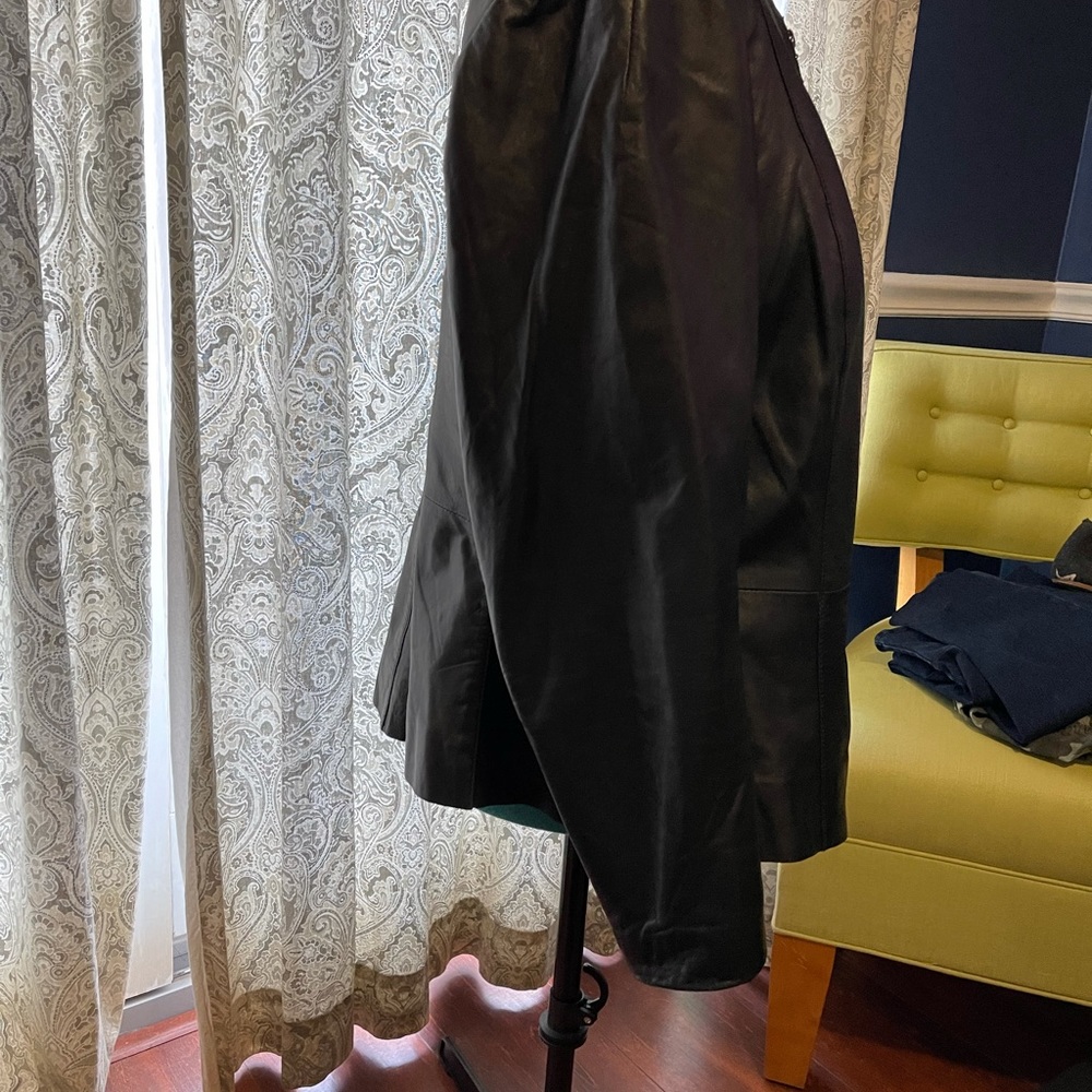 Sejour Black Leather Zip-Front Jacket - Picture 4 of 9